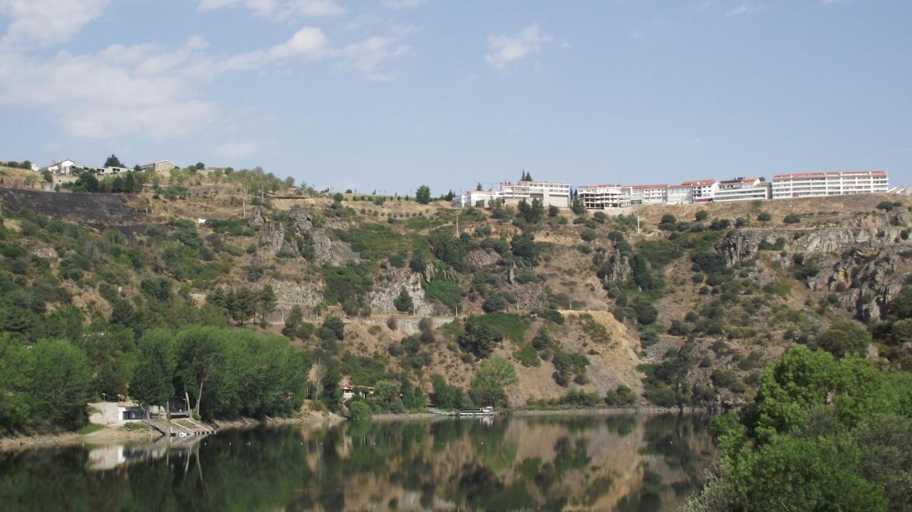Hotel Parador Santa Catarina Miranda do Douro Quarto foto